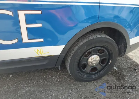 2015 Ford Explorer Police Interceptor из США, поврежденный, VIN 1FM5K8AR7FGB61310